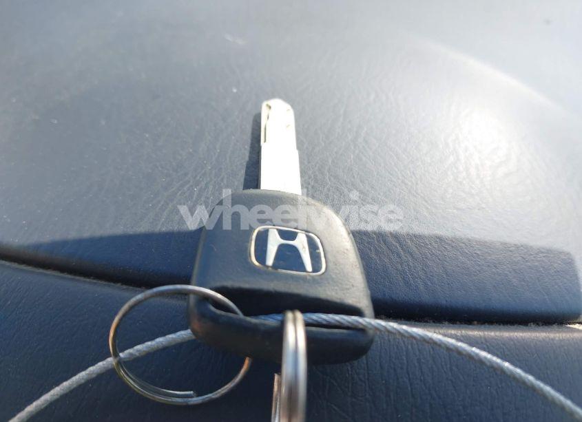 Photo 11 of 2005 Honda Civic LX (VIN 1HGES16555L030773)