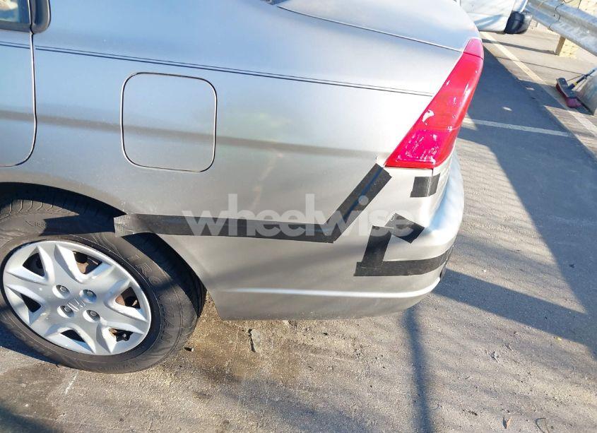 Photo 13 of 2003 Honda Civic LX (VIN 1HGES16563L026373)