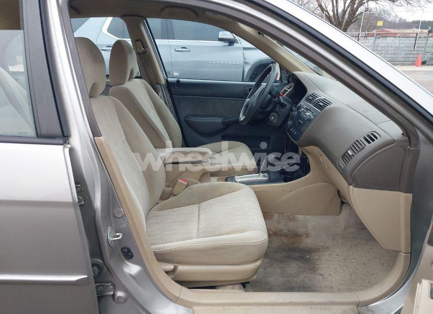 Photo 5 of 2003 Honda Civic LX (VIN 1HGES16593L036119)