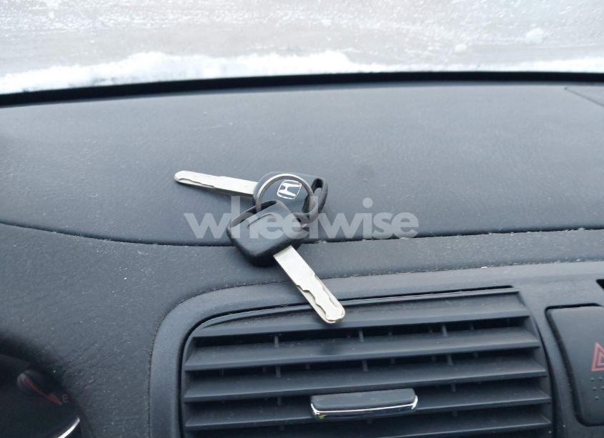 Photo 11 of 2005 Honda Civic LX (VIN 1HGES16595L012423)