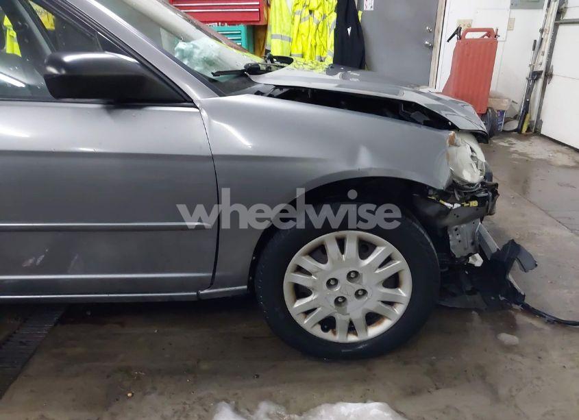 Photo 18 of 2005 Honda Civic LX (VIN 1HGES16595L023342)