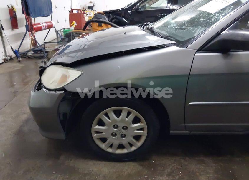 Photo 19 of 2005 Honda Civic LX (VIN 1HGES16595L023342)