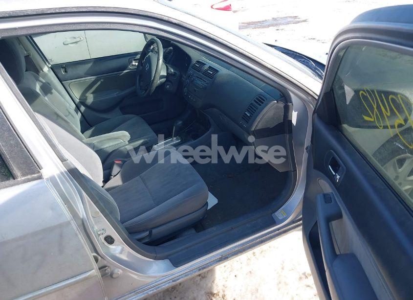 Photo 5 of 2003 Honda Civic LX (VIN 1HGES16673L000390)