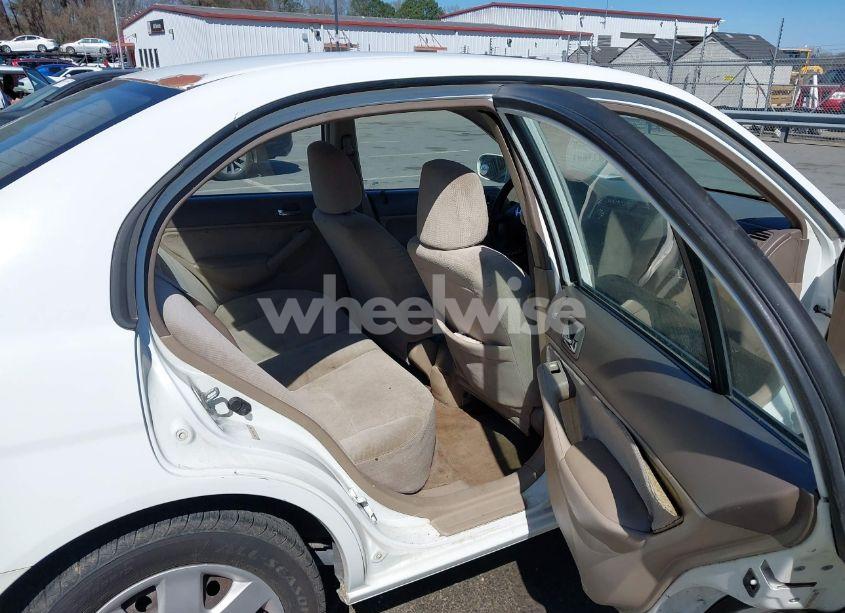 Photo 8 of 2002 Honda Civic EX (VIN 1HGES26762L079807)