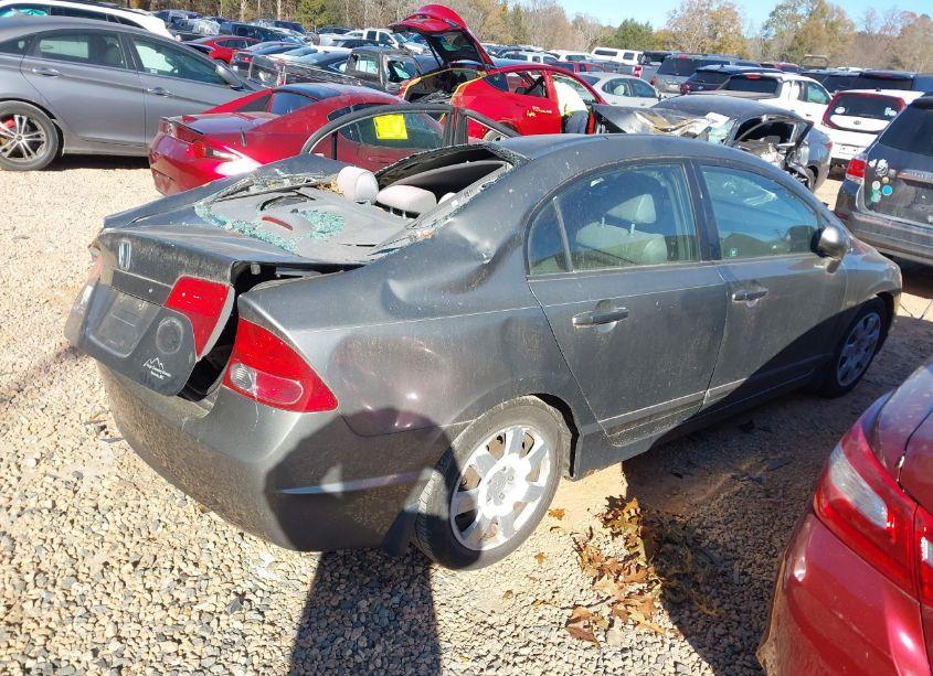 Photo 4 of 2007 Honda Civic LX (VIN 1HGFA15547L139303)