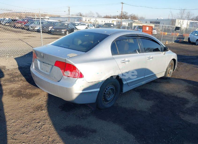 Photo 4 of 2007 Honda Civic LX (VIN 1HGFA15557L063302)