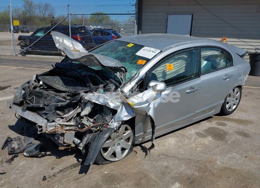 Photo 2 of 2008 Honda Civic LX (VIN 1HGFA15558L027045)