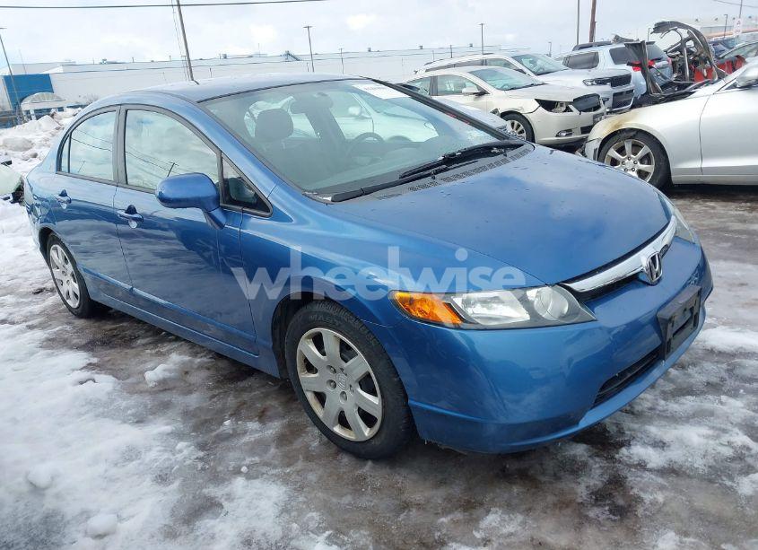 2007 Honda Civic LX (VIN 1HGFA15577L132636) main photo