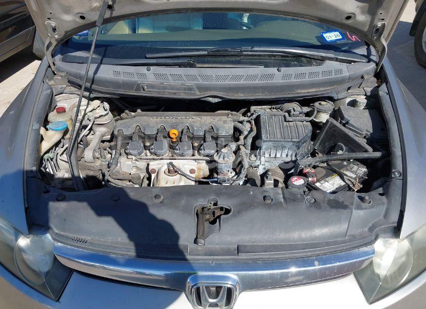 Photo 10 of 2006 Honda Civic LX (VIN 1HGFA15586L120378)