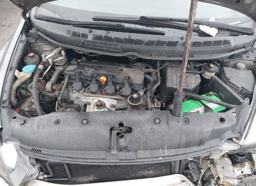 Photo 10 of 2006 Honda Civic LX (VIN 1HGFA15586L125998)