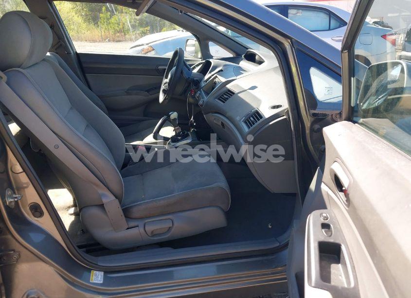 Photo 5 of 2007 Honda Civic LX (VIN 1HGFA15587L124237)