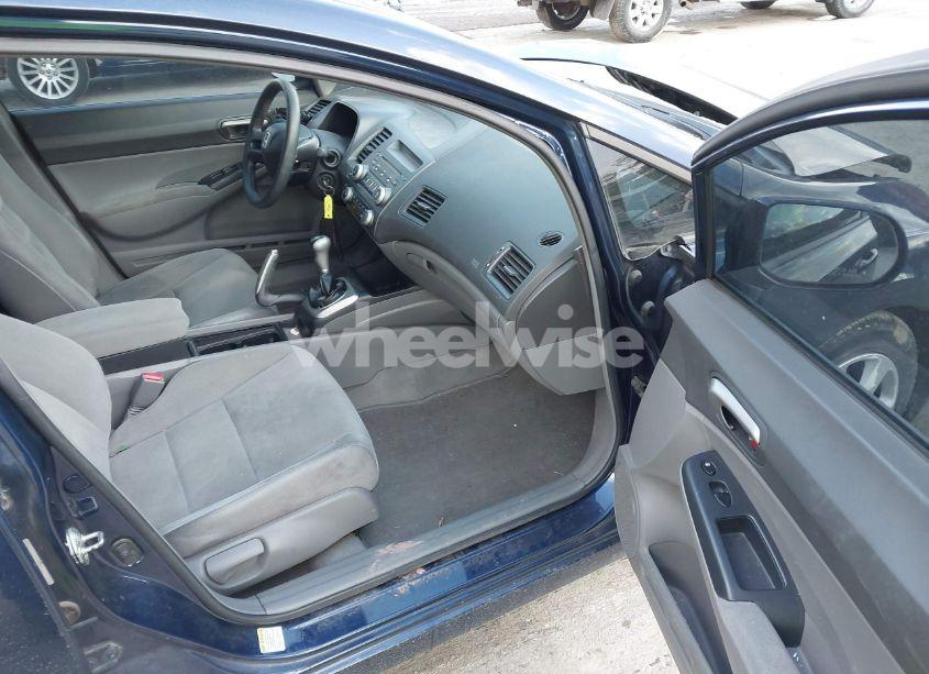 Photo 5 of 2008 Honda Civic LX (VIN 1HGFA15588L061979)