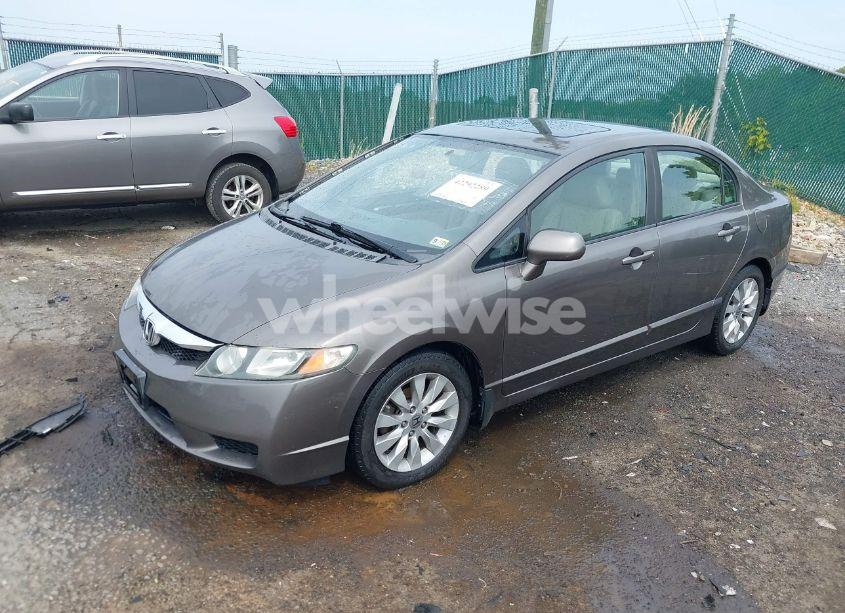 Photo 2 of 2009 Honda Civic EX-L (VIN 1HGFA15999L023648)