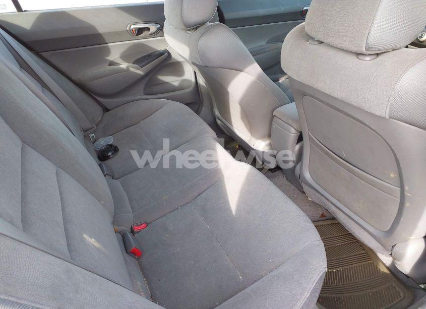 Photo 8 of 2006 Honda Civic LX (VIN 1HGFA16506L052348)