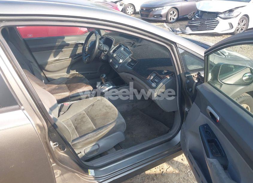 Photo 5 of 2006 Honda Civic LX (VIN 1HGFA16506L053340)