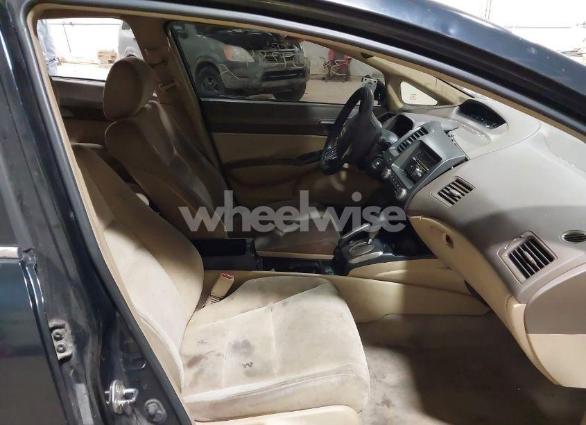 Photo 5 of 2006 Honda Civic LX (VIN 1HGFA16506L130806)