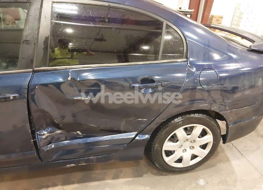 Photo 6 of 2007 Honda Civic LX (VIN 1HGFA16507L005595)