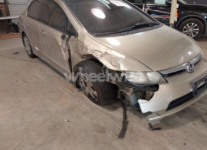 Photo 6 of 2007 Honda Civic LX (VIN 1HGFA16507L013213)