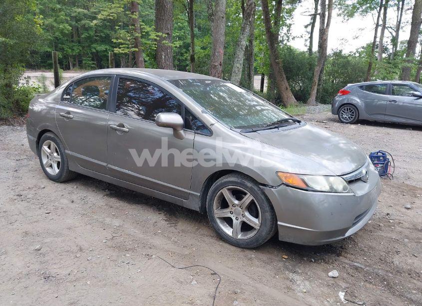 2007 Honda Civic LX (VIN 1HGFA16507L083956) main photo