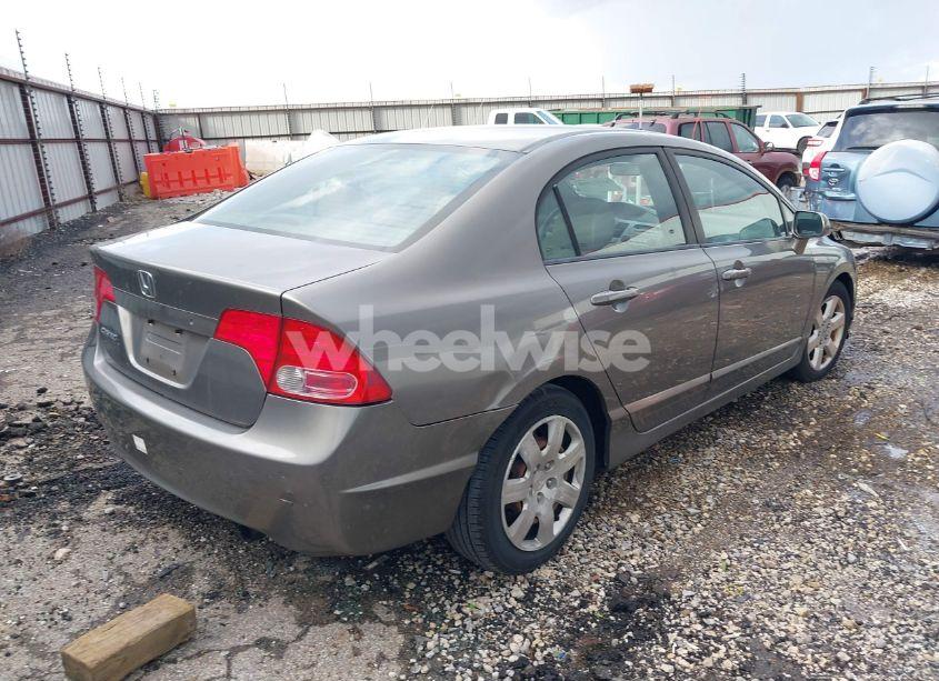 Photo 4 of 2007 Honda Civic LX (VIN 1HGFA16507L107897)