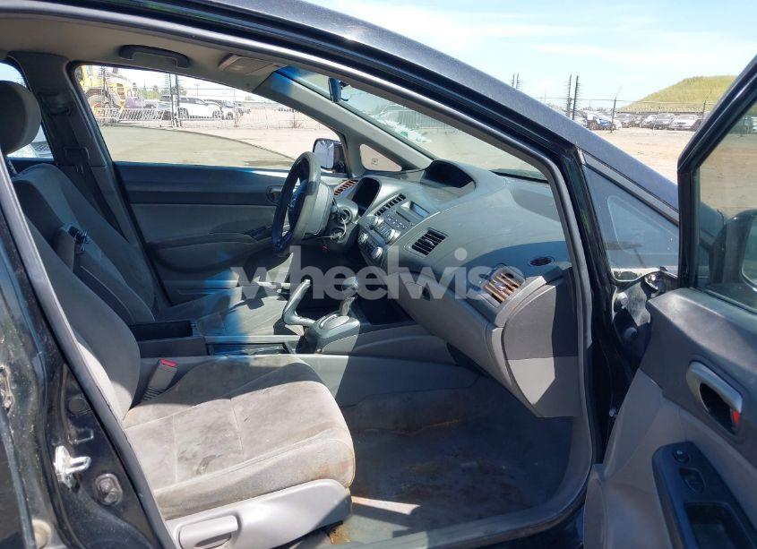 Photo 5 of 2007 Honda Civic LX (VIN 1HGFA16507L126952)