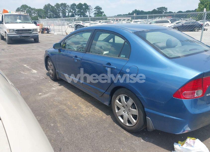 Photo 3 of 2007 Honda Civic LX (VIN 1HGFA16507L128619)