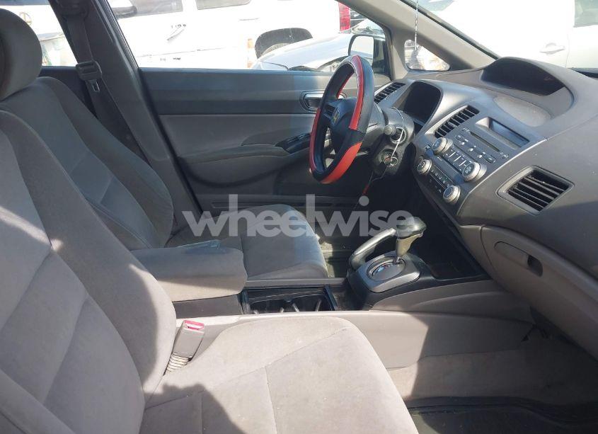 Photo 5 of 2008 Honda Civic LX (VIN 1HGFA16508L084686)