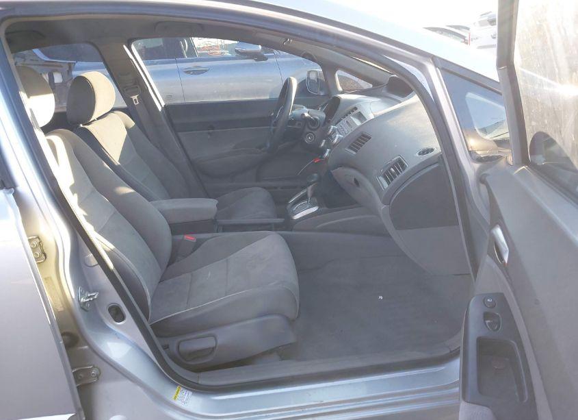 Photo 5 of 2006 Honda Civic LX (VIN 1HGFA16516L072351)