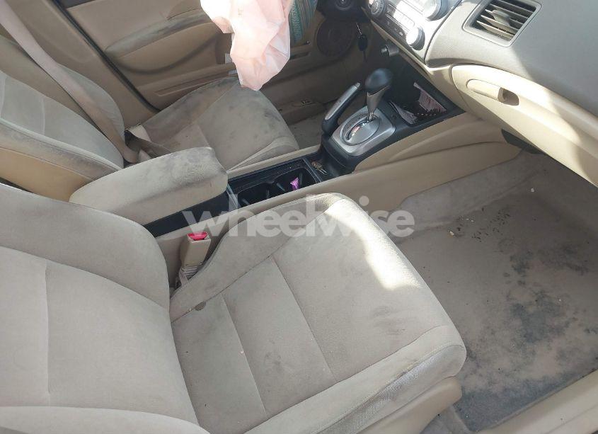 Photo 5 of 2006 Honda Civic LX (VIN 1HGFA16516L115196)