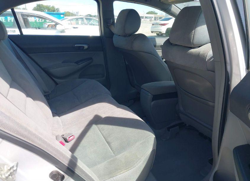 Photo 8 of 2006 Honda Civic LX (VIN 1HGFA16516L151065)