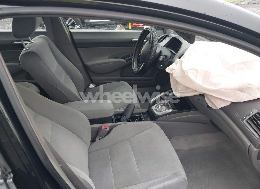 Photo 5 of 2008 Honda Civic LX (VIN 1HGFA16518L011097)