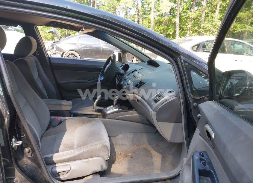 Photo 5 of 2008 Honda Civic LX (VIN 1HGFA16518L101947)