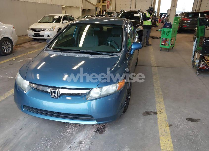 Photo 2 of 2008 Honda Civic SDN (VIN 1HGFA16518L113631)