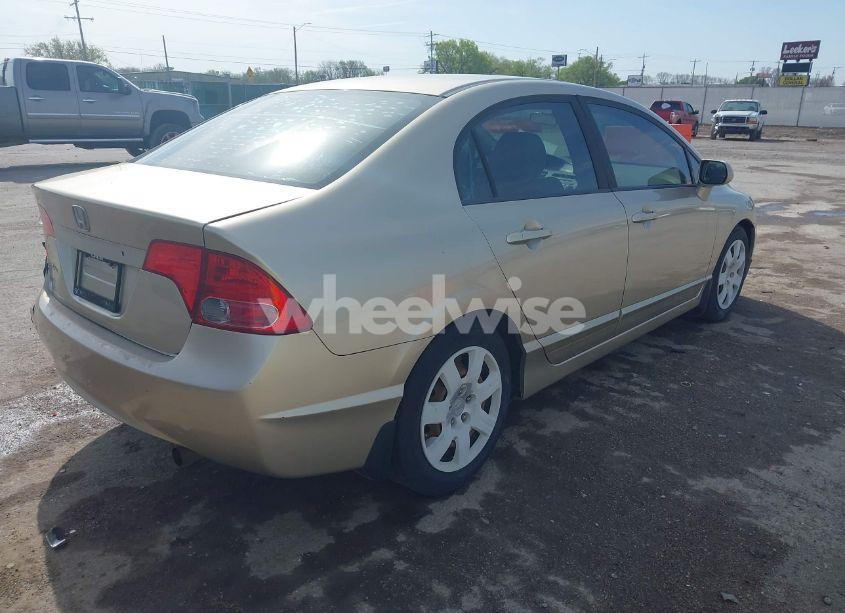 Photo 4 of 2008 Honda Civic LX (VIN 1HGFA16518L118232)