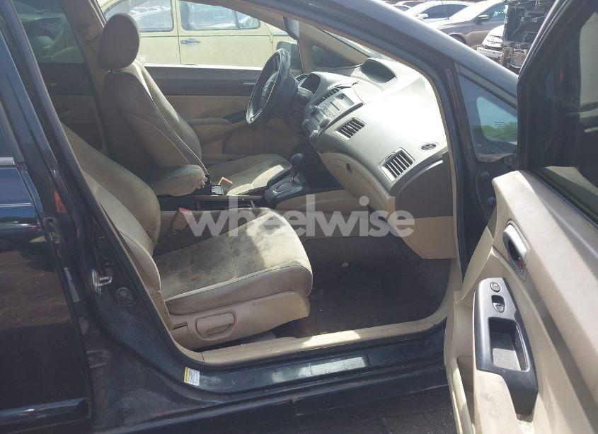 Photo 5 of 2006 Honda Civic LX (VIN 1HGFA16526L124733)