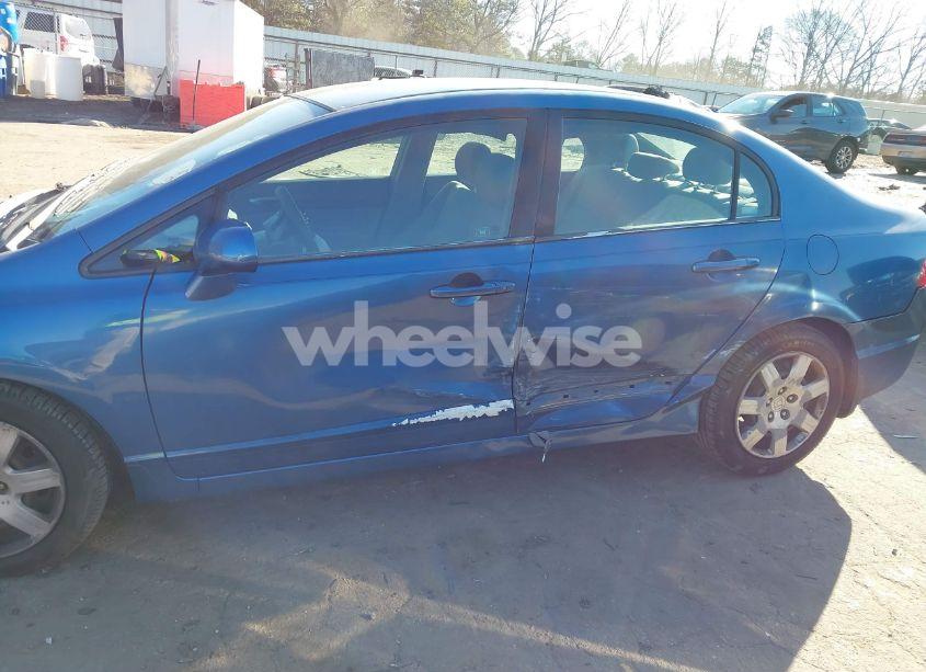 Photo 6 of 2007 Honda Civic LX (VIN 1HGFA16527L027209)