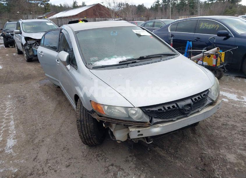 2007 Honda Civic LX (VIN 1HGFA16527L027940) main photo