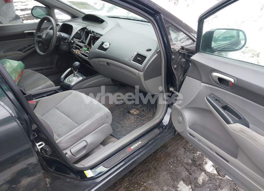 Photo 5 of 2008 Honda Civic LX (VIN 1HGFA16528L037417)