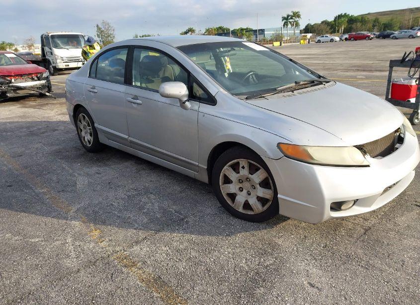 2008 Honda Civic LX (VIN 1HGFA16528L054329) main photo