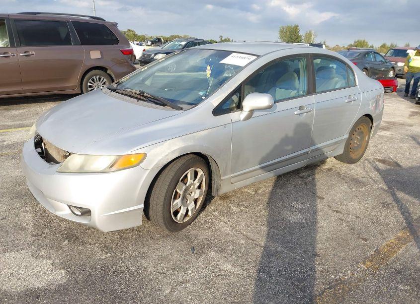 Photo 2 of 2008 Honda Civic LX (VIN 1HGFA16528L054329)