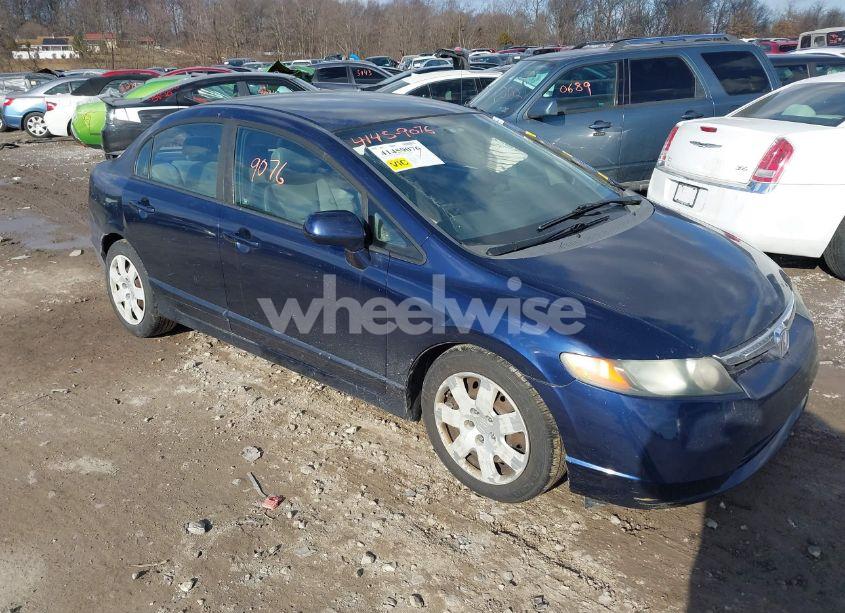 2008 Honda Civic LX (VIN 1HGFA16528L084611) main photo