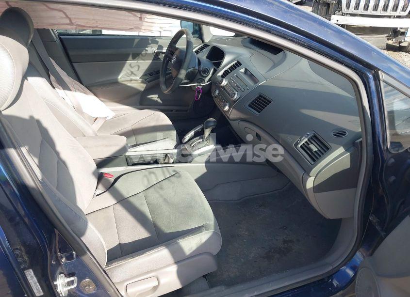 Photo 5 of 2008 Honda Civic LX (VIN 1HGFA16528L084611)