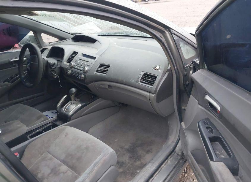 Photo 5 of 2008 Honda Civic LX (VIN 1HGFA16528L093955)