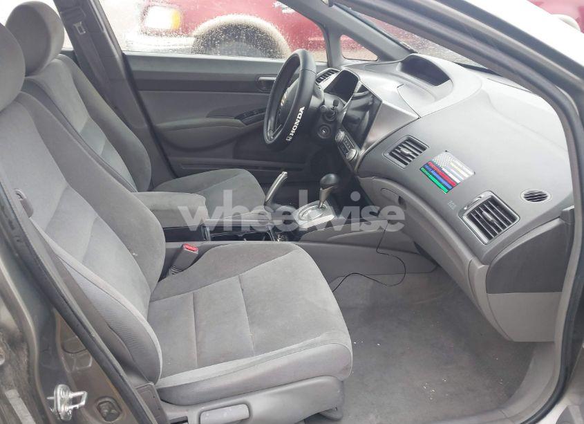 Photo 5 of 2008 Honda Civic LX (VIN 1HGFA16528L095396)