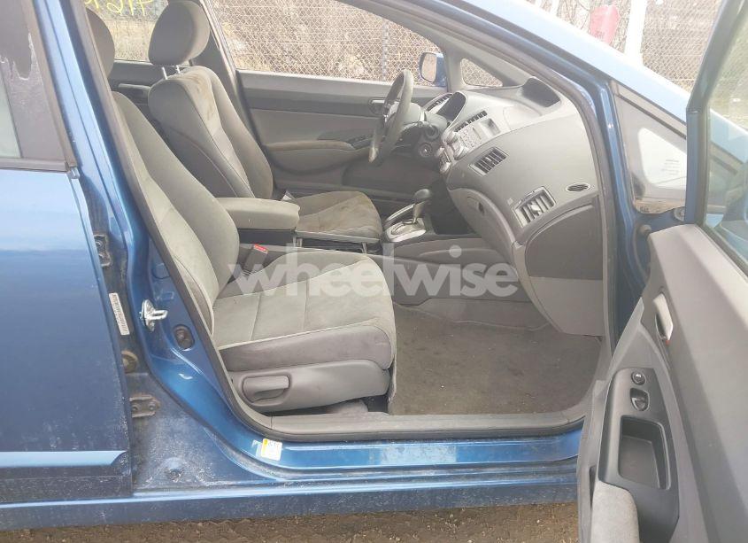 Photo 5 of 2008 Honda Civic LX (VIN 1HGFA16528L099044)