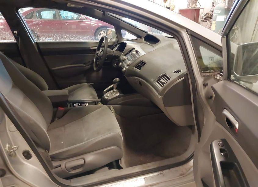 Photo 5 of 2006 Honda Civic LX (VIN 1HGFA16536L109643)