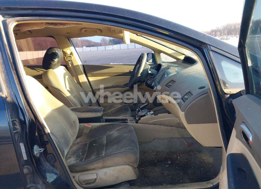 Photo 5 of 2006 Honda Civic LX (VIN 1HGFA16536L129164)