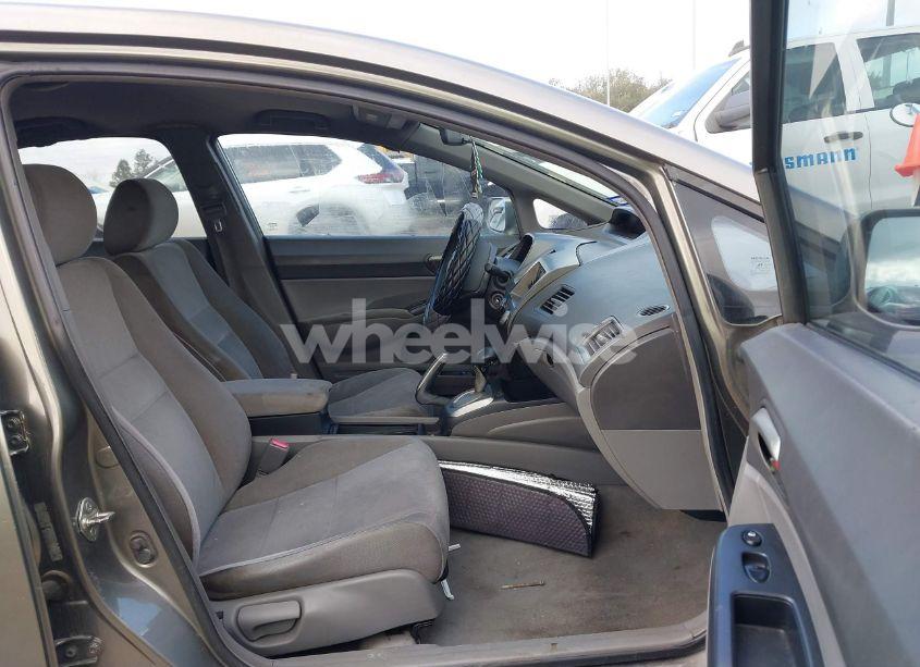 Photo 5 of 2007 Honda Civic LX (VIN 1HGFA16537L057786)