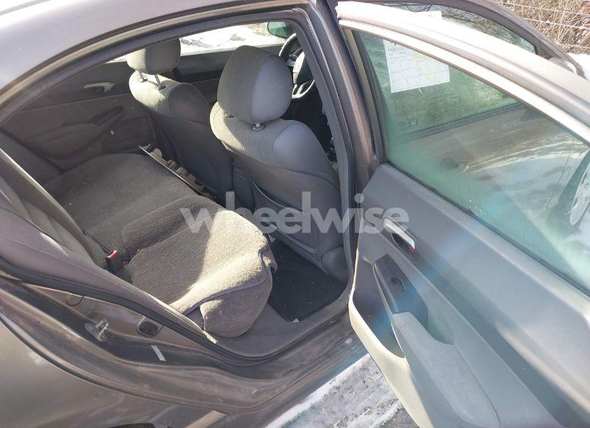 Photo 8 of 2007 Honda Civic LX (VIN 1HGFA16537L107330)