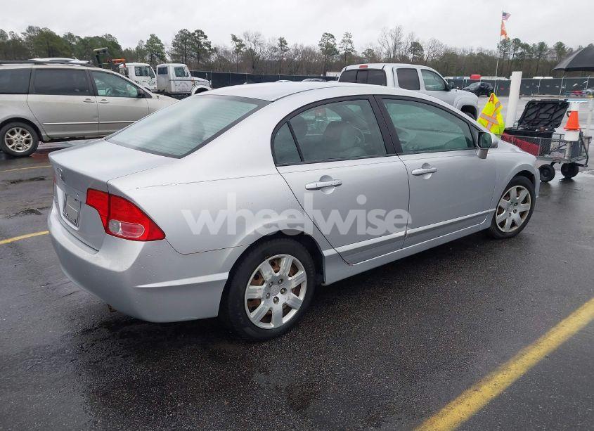 Photo 4 of 2007 Honda Civic LX (VIN 1HGFA16537L108817)